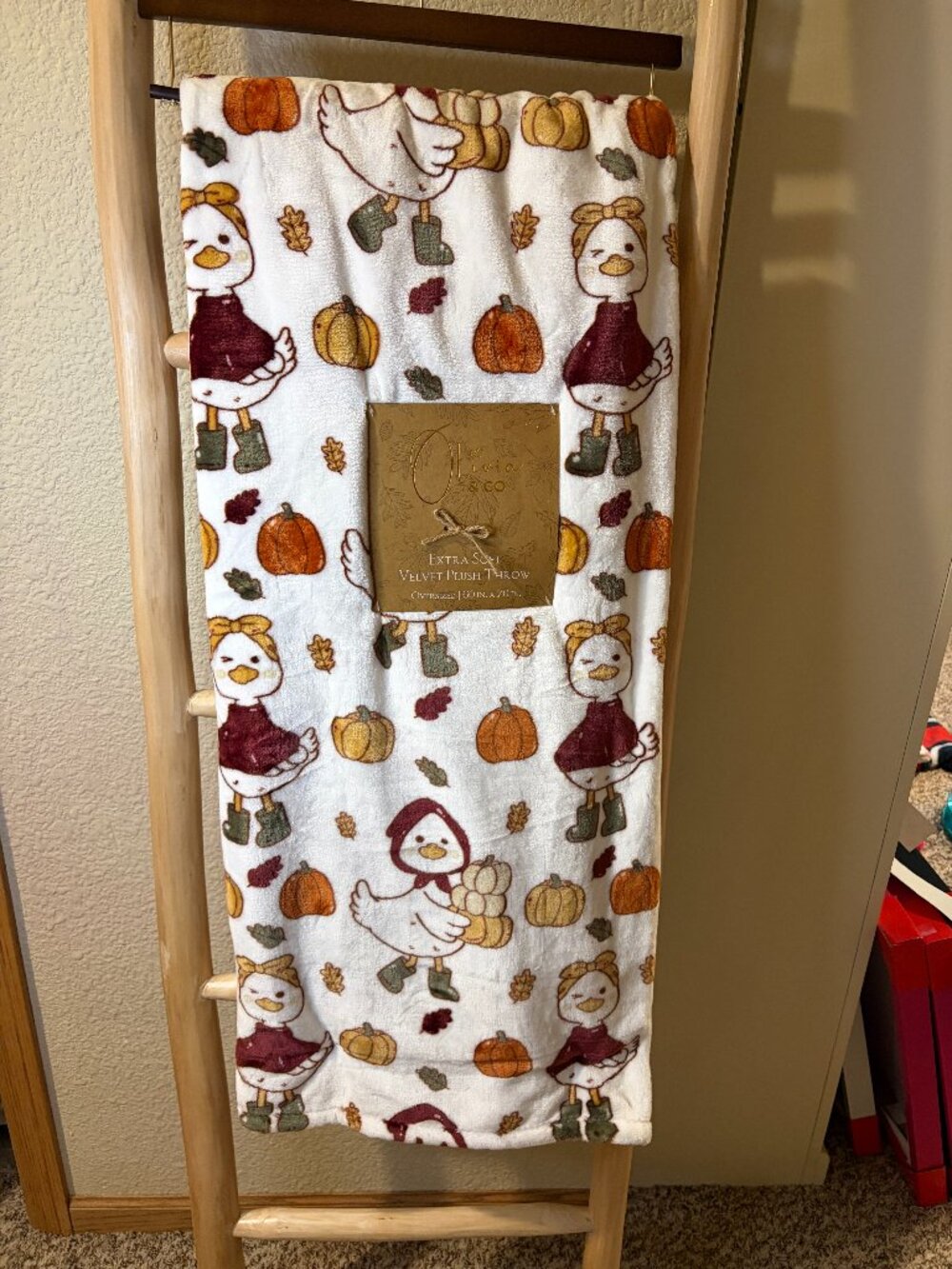 Olivia & Co Fall Duck Goose Pumpkin Velvet Plush Throw Blanket 60x70 NWT